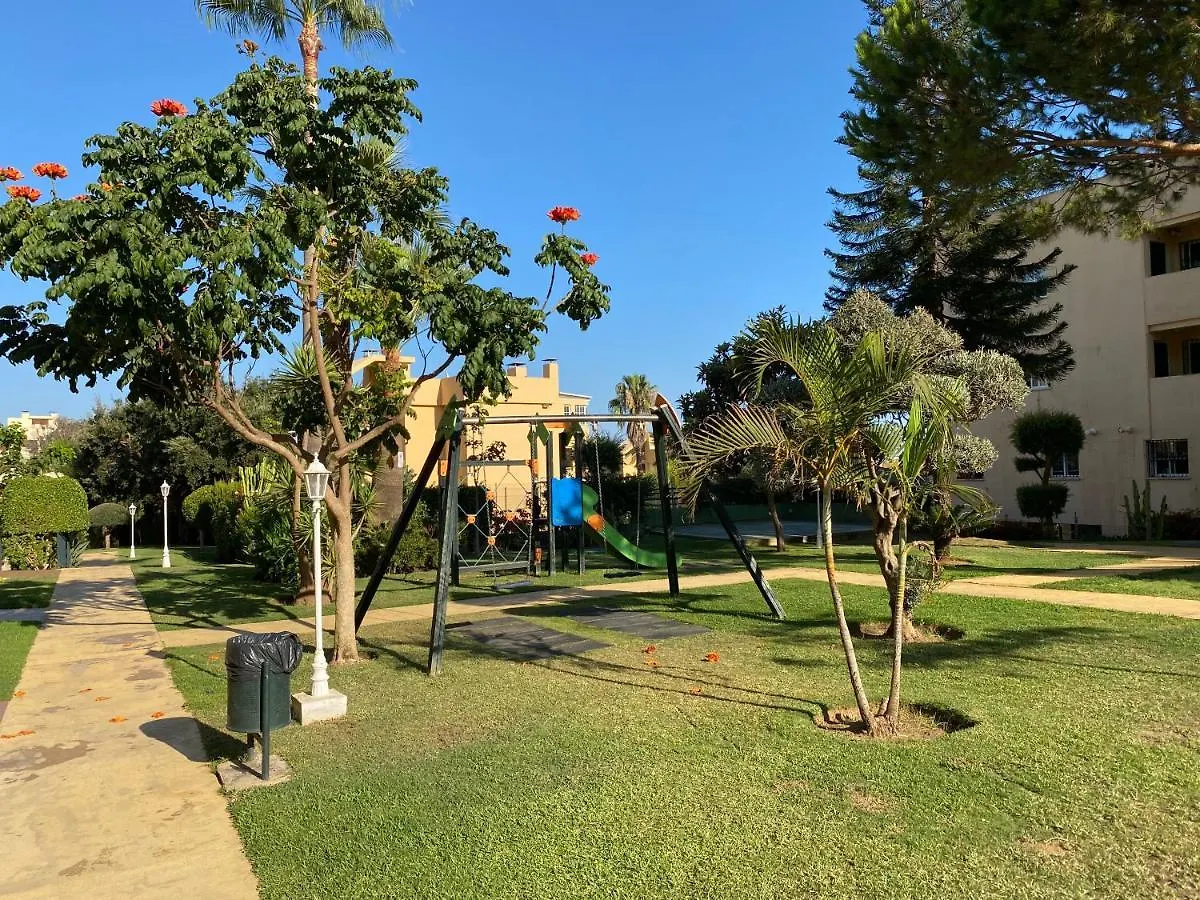Nice Ground Floor Apartment- 2 Bedrooms - 450 Meters From The Beach Marbella