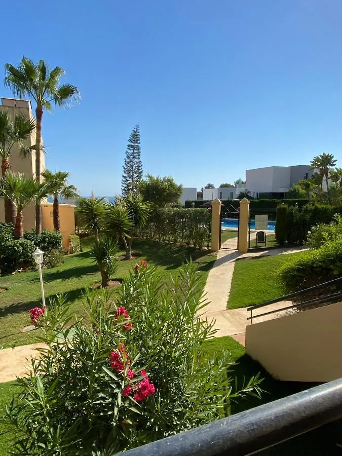 Nice Ground Floor Apartment- 2 Bedrooms - 450 Meters From The Beach Marbella