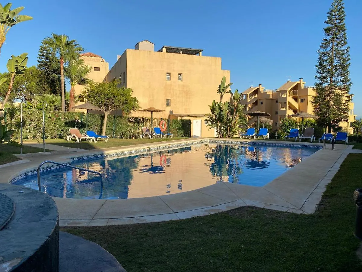 Daire Nice Ground Floor Apartment- 2 Bedrooms - 450 Meters From The Beach Marbella